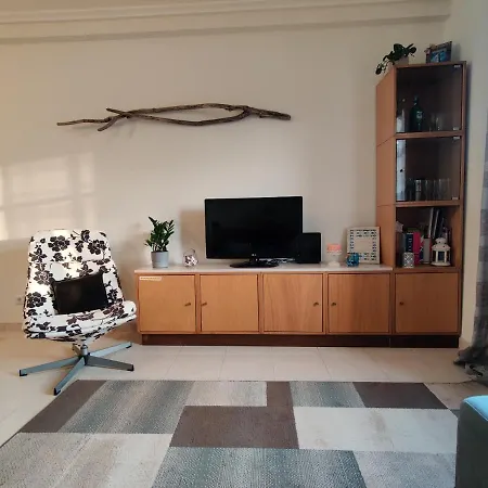 Front Apartment *